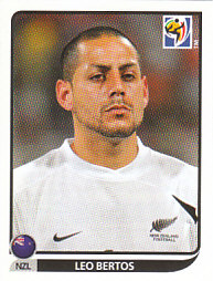 Leo Bertos New Zealand samolepka Panini World Cup 2010 #458